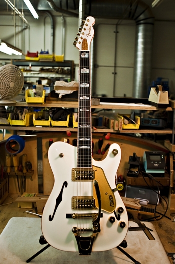 Fender White Chicken