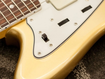 Fender American Vintage &#39;65 Jazzmaster. Регулировки управления
